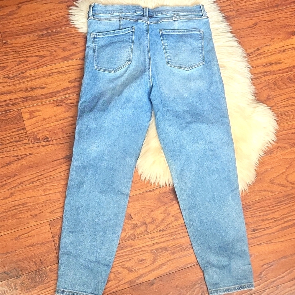 RACHEL Rachel Roy Medium Wash Highwaisted Womens Jeans - Picture 4 of 4